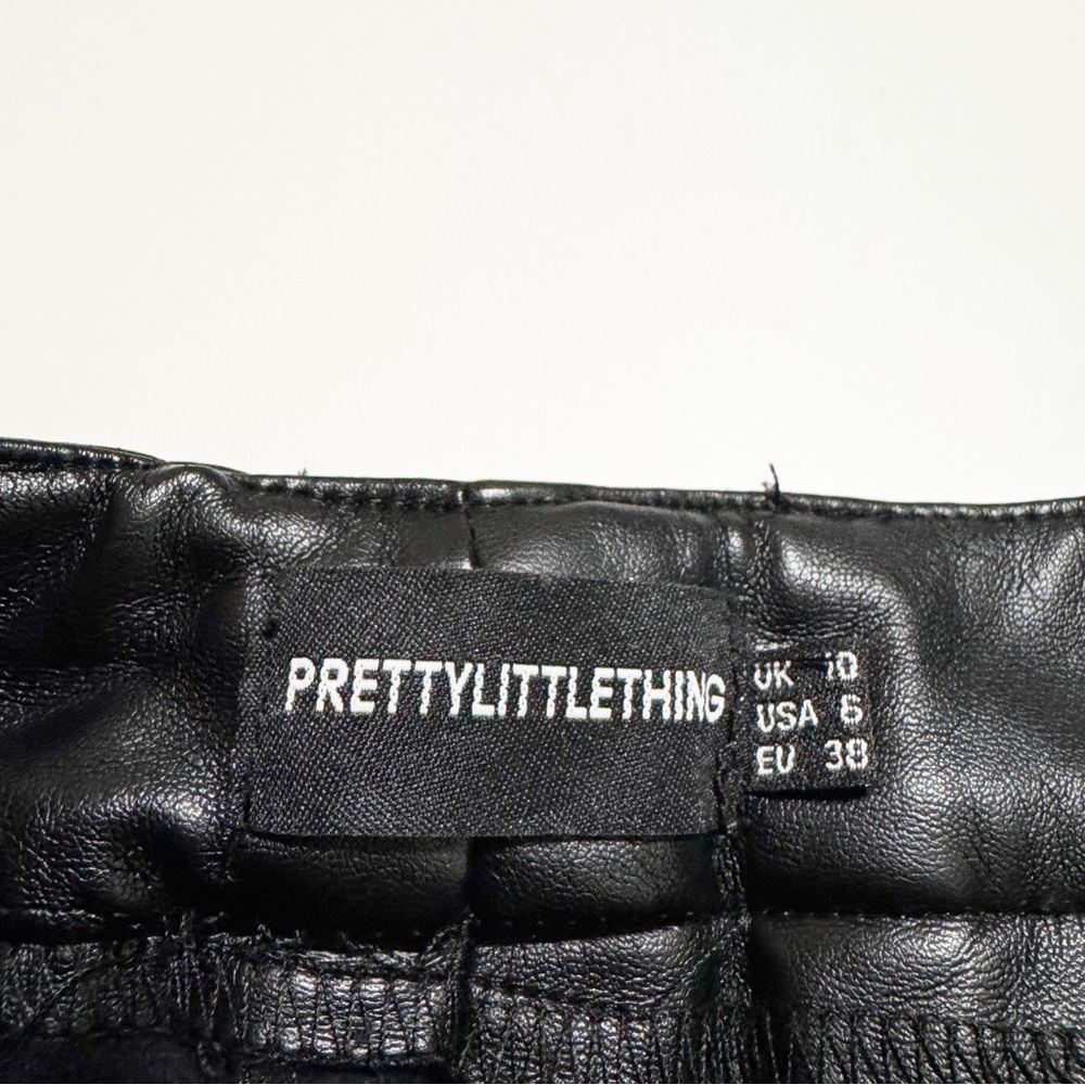 Pretty Little Thing High Rise Faux Leather Wide Leg Zipper Trousers - Picture 10 of 11
